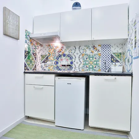 Guesthost - La Casetta Di Zia Maria Apartment *